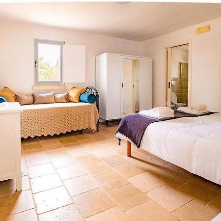 Terra Sessana Ville E Trullo Con Piscina Privata Остуни Экстерьер фото