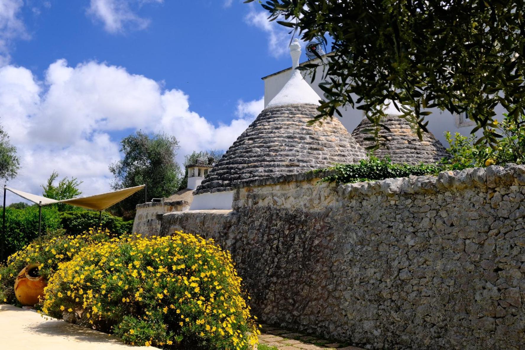 Terra Sessana Ville E Trullo Con Piscina Privata Остуни Экстерьер фото